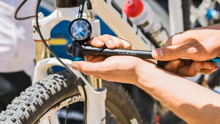 ajusta la suspension de tu horquilla segun tu peso y estilo de conduccion