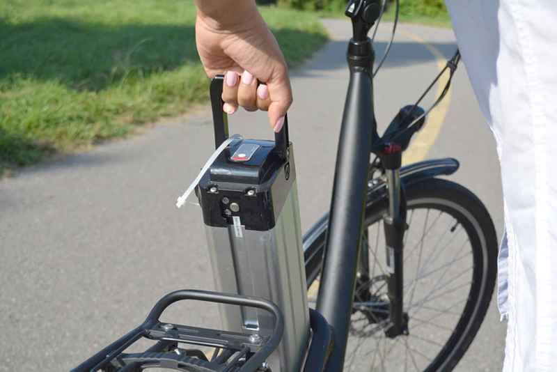 Cómo cuidar la batería de una bicicleta eléctrica: consejos imprescindibles