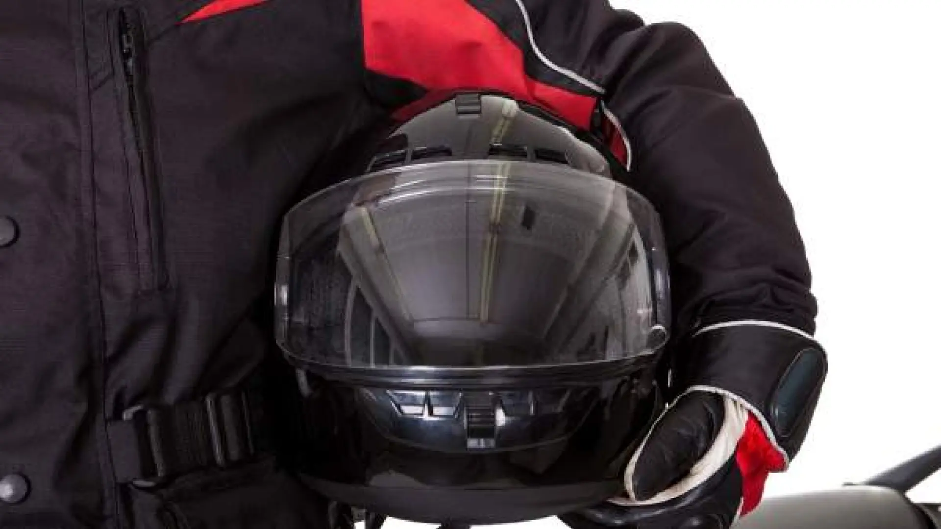 ¿Sabes cuántos puntos se pierden por no llevar casco?