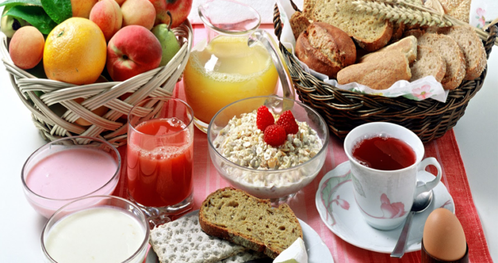 que desayunar antes de ir en bici consejos para empezar el dia con energia
