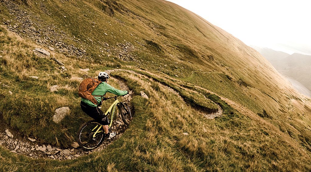 Qué es XC y Trail: Descubre las diferencias entre estas modalidades de ciclismo de montaña.